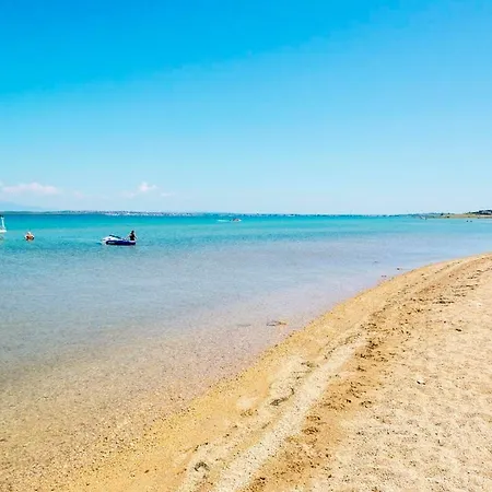 Lari Apartment Privlaka (Zadar)